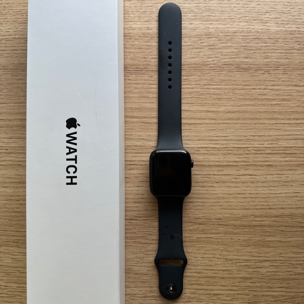Apple Watch SE 2nd Generation 44m midnight color